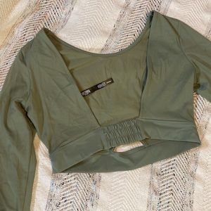 Victoria Sport cropped long sleeve fitness top